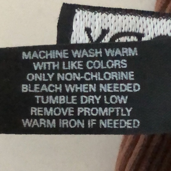 Body by Victoria Player Sports Bra · Medium support · Pull-on style - Picture 7 of 12